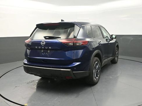 Used 2025 Nissan Rogue SV FWD image 8