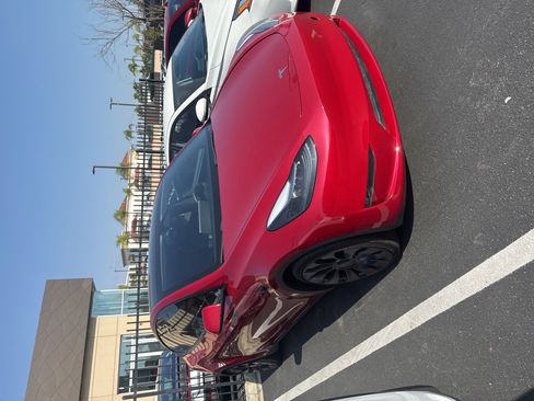 Used 2023 Tesla Model Y Performance AWD/4WD image 2
