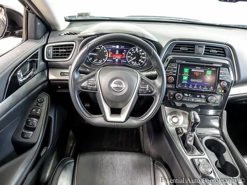 Used 2023 Nissan Maxima SV w/ Floor Mat Group FWD image 12