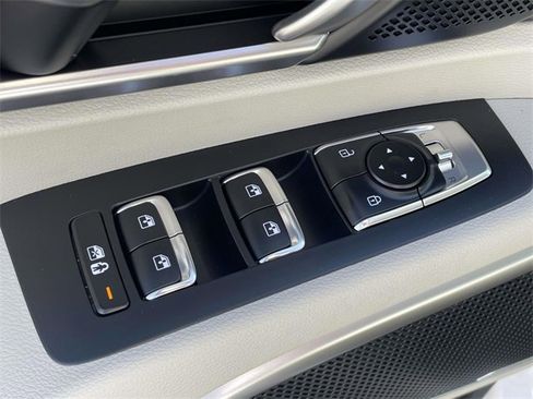 New 2025 Kia Telluride S image 30