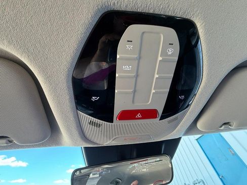 Used 2025 Kia K4 FWD image 46