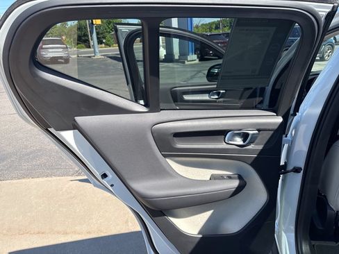 Certified 2026 Volvo XC40 B5 Plus AWD/4WD image 29