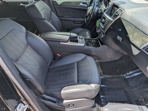 Used 2016 Mercedes-Benz GL 450 4MATIC image 12