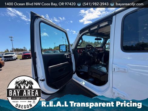 Used 2018 Jeep Wrangler Unlimited Rubicon w/ Steel Bumper Group AWD/4WD image 8