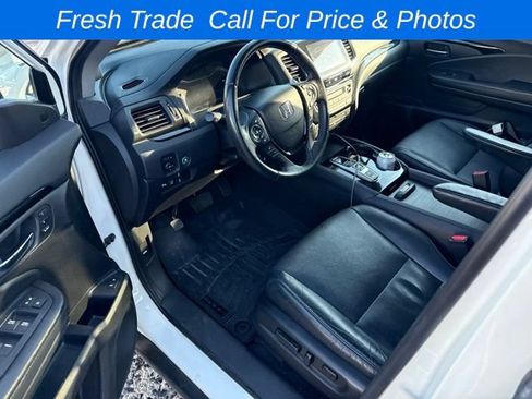 Used 2018 Honda Pilot Elite image 13
