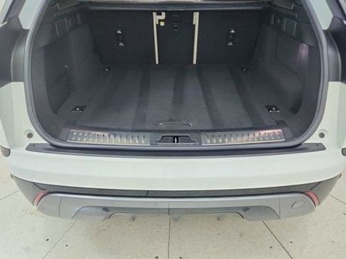 Used 2022 Land Rover Range Rover Velar R-Dynamic S image 14