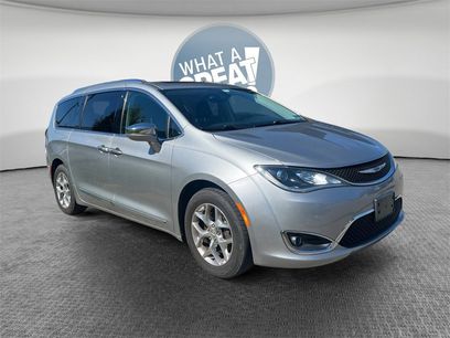 Used 2018 Chrysler Pacifica Limited