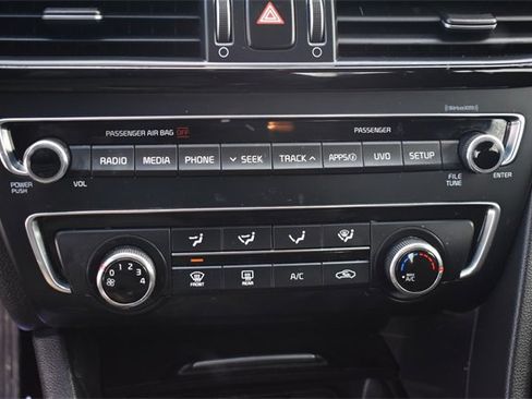 Used 2018 Kia Optima LX image 25