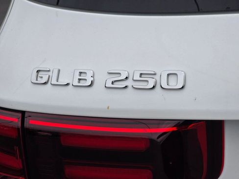 New 2026 Mercedes-Benz GLB 250 4MATIC image 33