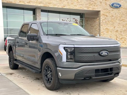 New 2025 Ford F150 Lightning XLT image 42