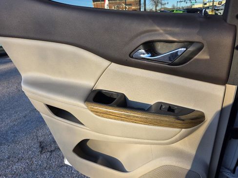 Used 2019 GMC Acadia Denali w/ Technology Package image 46