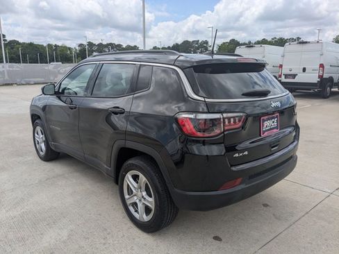 Used 2018 Jeep Compass Limited w/ Navigation Group FWD image 8