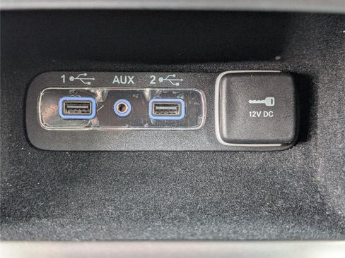 Used 2020 Jeep Grand Cherokee Altitude AWD/4WD image 25