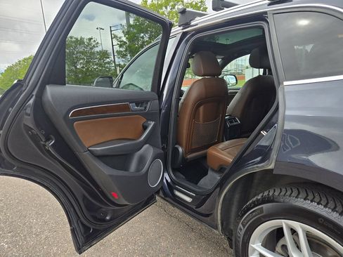 Used 2017 Audi Q5 2.0T Premium Plus w/ Technology Package AWD/4WD image 17