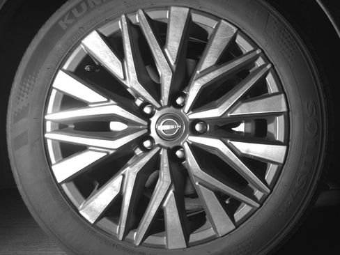 Used 2025 Nissan Altima 2.5 SV image 13