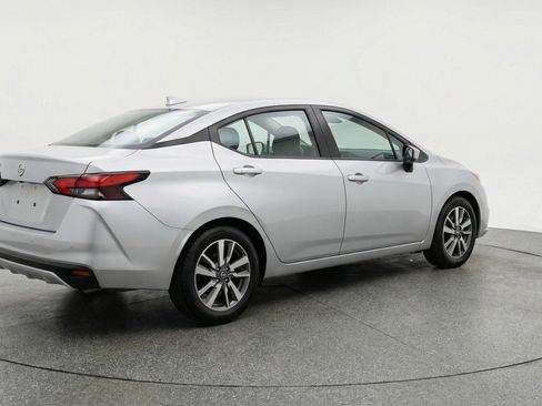 Used 2025 Nissan Versa SV FWD image 9