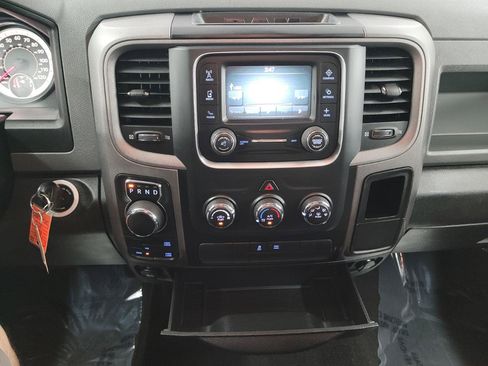 Used 2018 RAM 1500 Express w/ Express Value Package AWD/4WD image 18