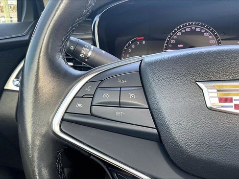 Used 2018 Cadillac XT5 Premium Luxury image 20