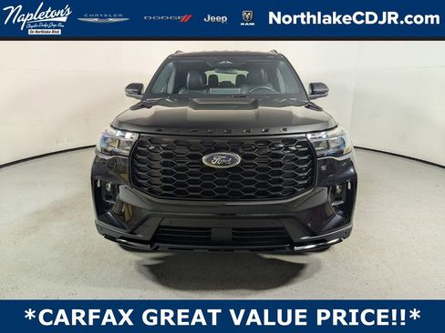 Used 2025 Ford Explorer ST-Line w/ ST-Line Street Pack image 2
