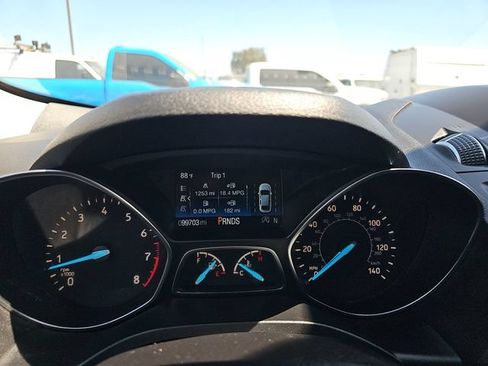 Used 2019 Ford Escape SE FWD image 7
