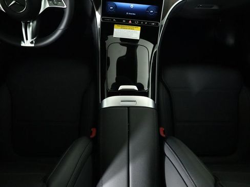 Certified 2025 Mercedes-Benz GLC 300 image 16