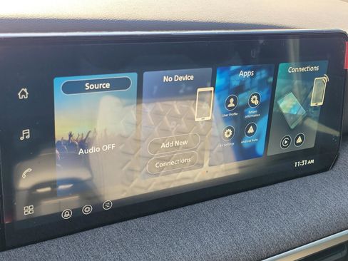 New 2026 Nissan Kicks SV image 25