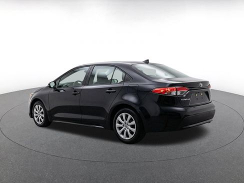 Used 2025 Toyota Corolla LE FWD image 7