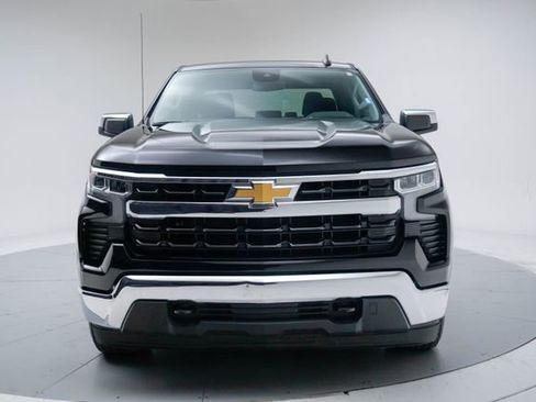 Used 2025 Chevrolet Silverado 1500 LT image 11