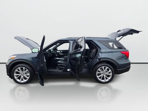 Used 2022 Ford Explorer Platinum w/ Technology Package AWD/4WD image 9
