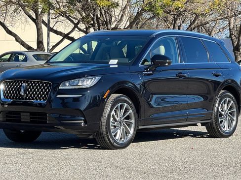 Certified 2022 Lincoln Corsair Grand Touring image 8