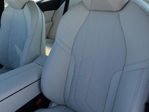 New 2026 BMW 530i w/ Premium Package image 10