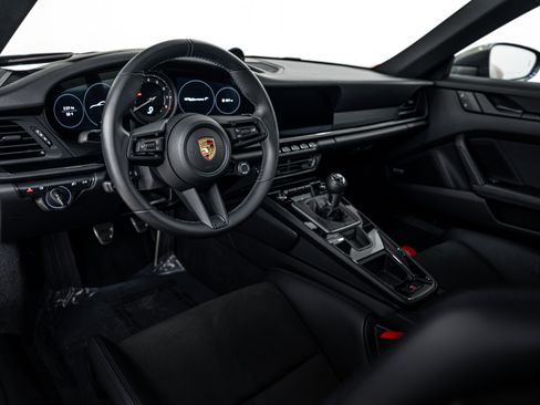 Certified 2024 Porsche 911 Carrera T image 4