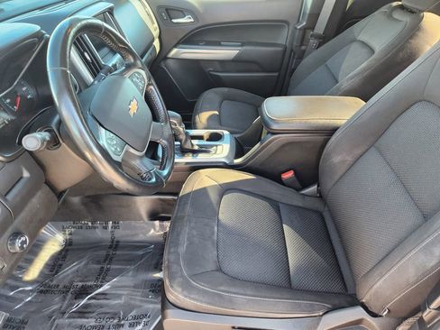 Used 2022 Chevrolet Colorado LT w/ Fleet Safety Package image 13