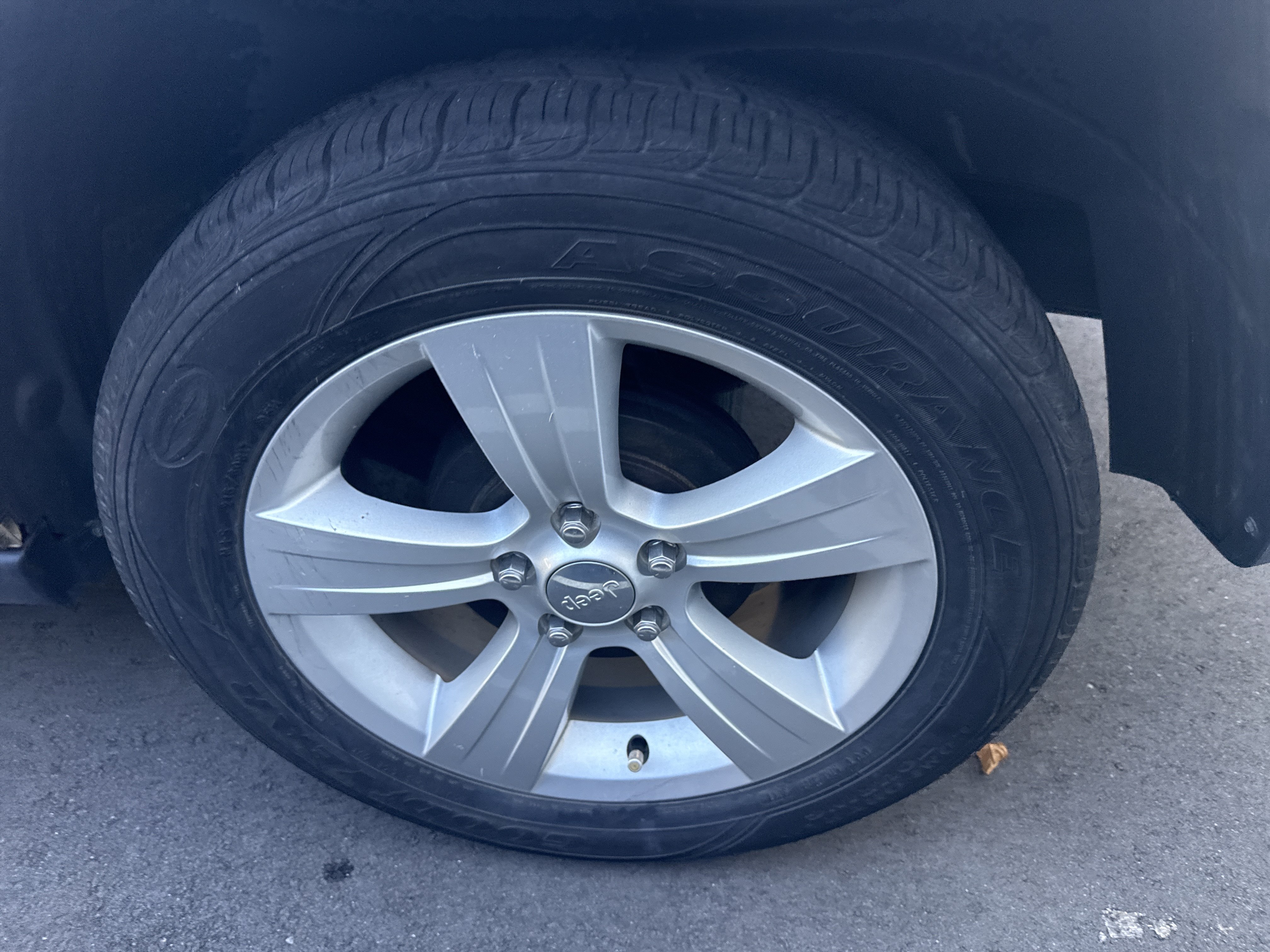 Used 2014 Jeep Patriot Latitude FWD image 11