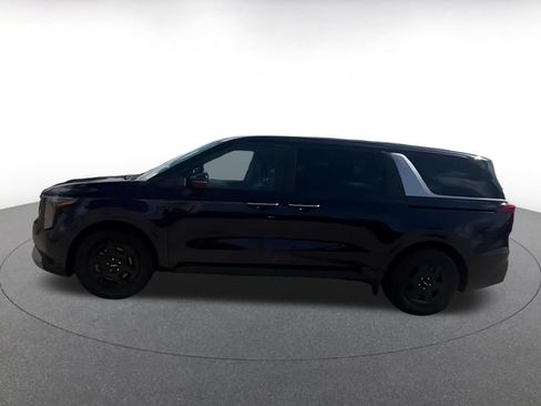 Used 2026 Kia Carnival FWD image 9