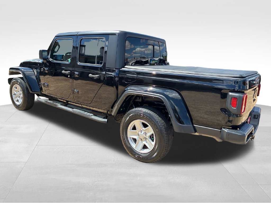 Used 2022 Jeep Gladiator Sport AWD/4WD image 3