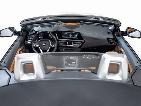 Used 2019 BMW Z4 sDrive30i image 54