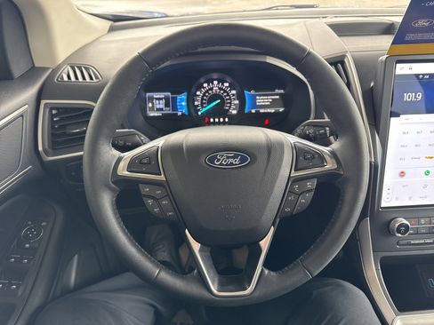 Certified 2024 Ford Edge SEL w/ Convenience Package image 28