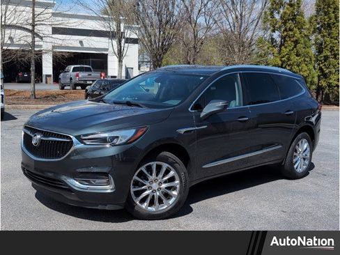 Used 2019 Buick Enclave Essence image 1