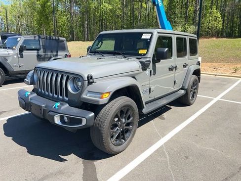 Used 2023 Jeep Wrangler Unlimited Sahara w/ Cold Weather Group image 3
