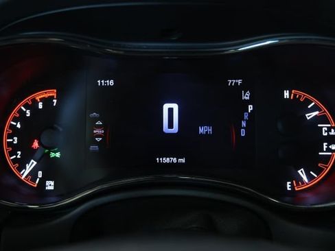 Used 2020 Dodge Durango R/T w/ Technology Group AWD/4WD image 32