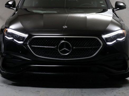 New 2026 Mercedes-Benz E 450 4MATIC Sedan image 6