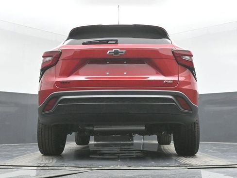 New 2026 Chevrolet Trax RS w/ Sunroof Package FWD image 45