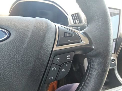 Used 2024 Ford Edge SEL w/ Convenience Package AWD/4WD image 18