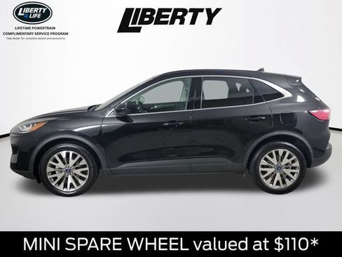 Certified 2022 Ford Escape Titanium w/ Class II Trailer Tow Package AWD/4WD image 8