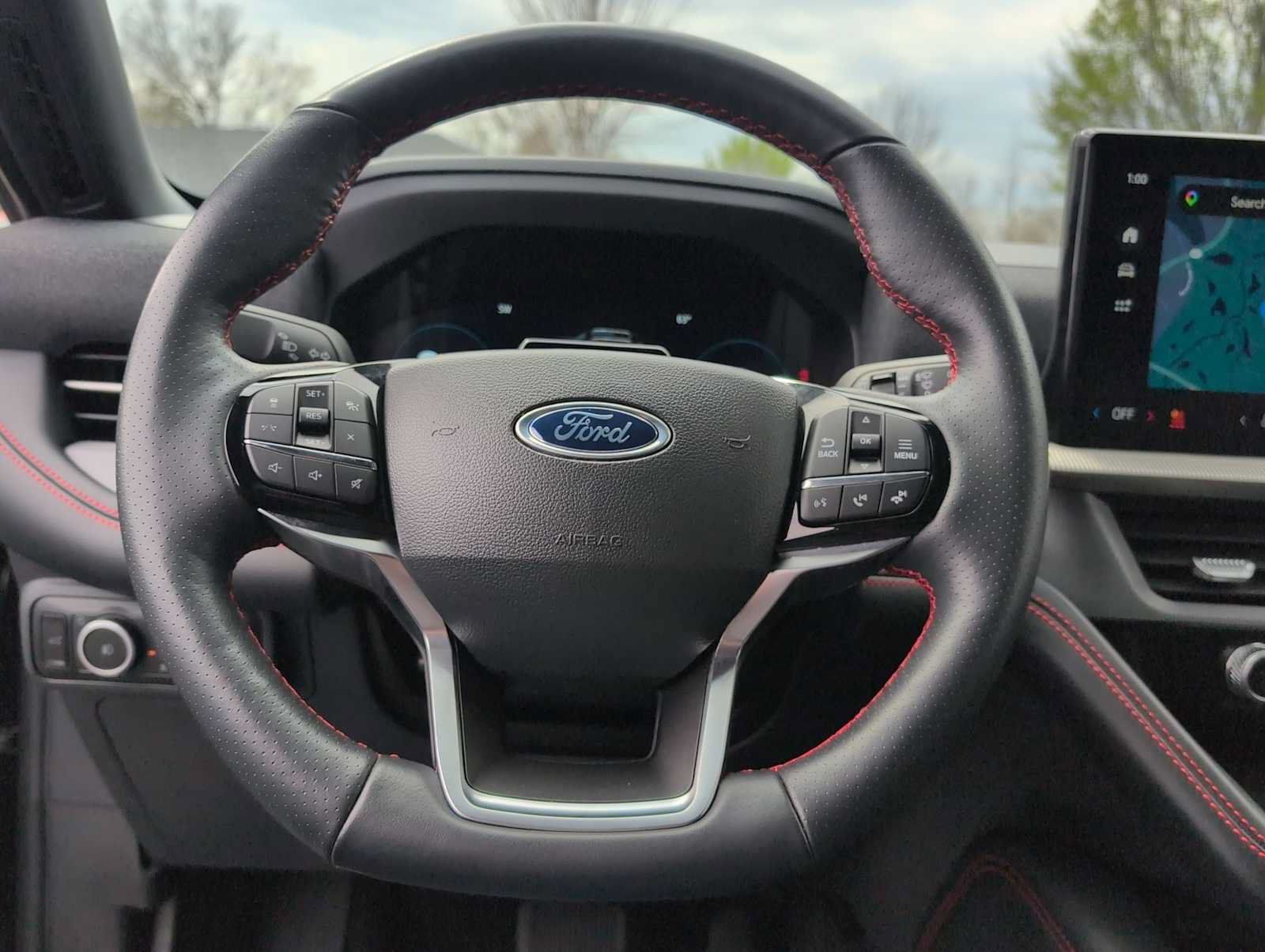 Used 2025 Ford Explorer ST-Line AWD/4WD image 22