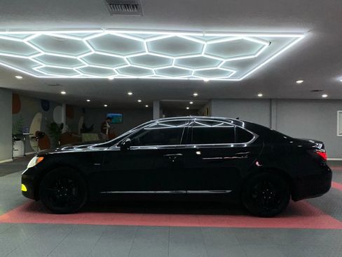 Used 2009 Lexus LS 460 AWD image 3