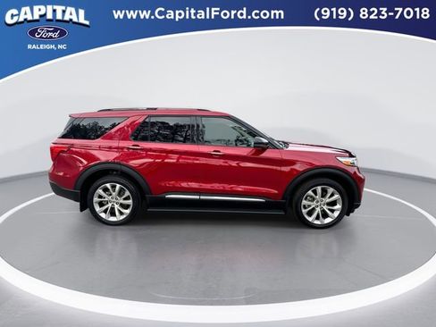 Certified 2022 Ford Explorer Platinum w/ Technology Package image 9