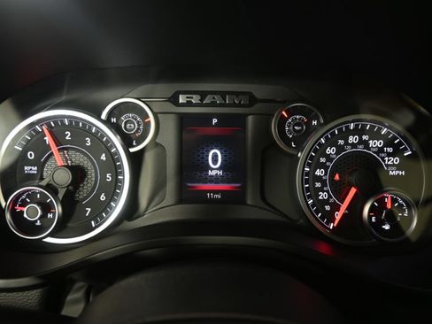 Used 2025 RAM 1500 Big Horn AWD/4WD image 24