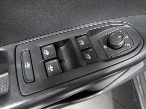 Used 2024 Volkswagen Taos SE AWD/4WD image 20